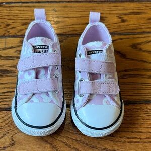 Converse Toddler Light Purple Sneakers, Size 6